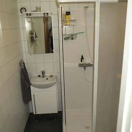 G29 Sokkelleilighet Sentralt I Tromso, Ca. 50kvm. * טרומסה