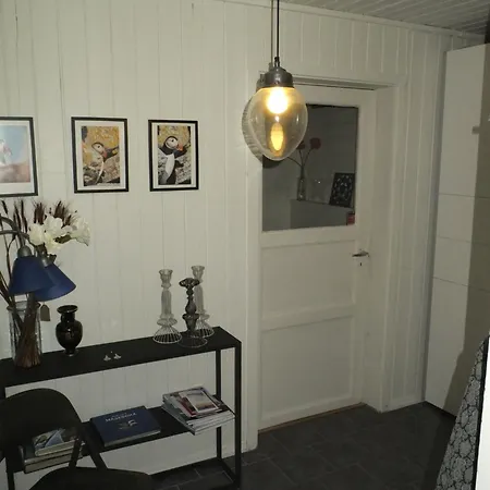 Apartament G29 Sokkelleilighet Sentralt I Tromso, Ca. 50kvm. *