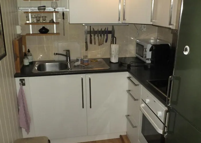 Apartamento G29 Sokkelleilighet Sentralt I Tromso, Ca. 50kvm. *